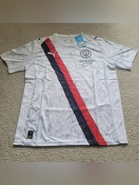 PUMA Manchester City Etihad White Red Black Soccer Jersey Men L